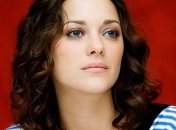 Марион Котийяр в фильме "Mal de Pierres"  