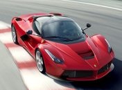 Открытая версия Ferrari LaFerrari появится в 2017 году