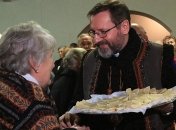 Глава УГКЦ разделил Святую вечерю с людьми преклонного возраста (Видео)