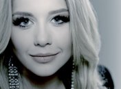 Тина Кароль поблагодарила фанатов за 10-летнюю поддержку 