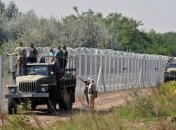 Венгрия отгородилась от Хорватии колючей проволокой