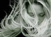 Вооружитесь: какие привычки могут привести ваши волосы в плохое состояние