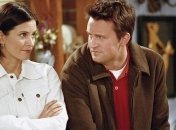 Кортні Кокс на карантині переглядає серіал "Друзі"