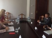 Денисова обсудила со спецпредставителем ПА ОБСЕ ситуацию в Украине