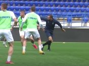 Буквально водит за руку: как Шевченко тренирует сборную Украины (видео)