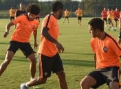 Тренировка "Шахтера" в двух вариантах (Видео)