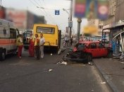 В Киеве у завода "Маяк" произошло ДТП, погибла женщина