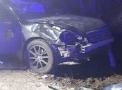 Под Харьковом авто влетело в дерево: водитель погиб на месте (фото)