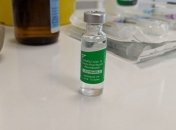 Вместе с уколом - волна негатива: как в Украине проходит вакцинация от COVID-19