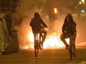 В Лондоне протесты переросли в стычки с полицией