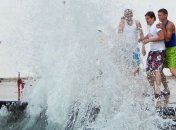 Штормовое предупреждение в Крыму: существует угроза камнепада