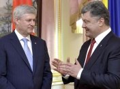 Харпер отметил, что канадцы впечатлены мужеством украинцев