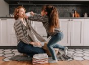 Якщо речі пахнуть старістю, потрібно їх випрати