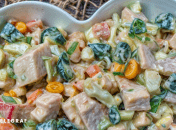 Аппетитный салатик с сыром и курицей