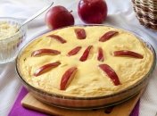 Творожная запеканка с яблоками - лучший десерт для семейного чаепития