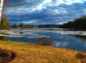 Сильні пориви вітру та місцями сніг