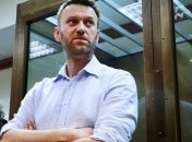 Российскому оппозиционеру Навальному в камеру вызвали "скорую"