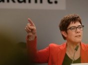 Преемница Меркель выступила в защиту "Северного Потока - 2"