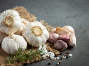 Обидно, когда гниет чеснок при хранении