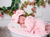 Розповідаємо, як привітати подругу з народженням дитини