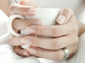 Поради, як відновити нігті у домашніх умовах