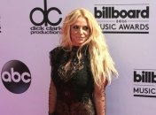 Мама Бритни Спирс поделилась, что ее дочь насильно держат в психушке