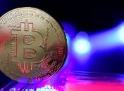 Майнинг по-русски: в Приморском крае загорелась многоэтажка (Видео)