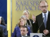 Арсений Яценюк пообщался с президентом ФИБА