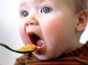 Узнай, почему нельзя перекармливать ребенка