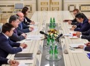 Итоги встречи Порошенко и главы МИД Турции