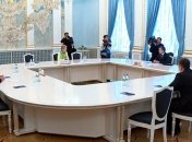 Ключевое решение по Донбассу: Стороны конфликта разведут на два километра