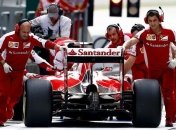 Гран-при Китая. Хэмилтон выиграл пятничную практику (Фото)