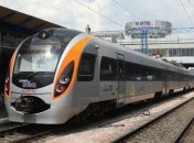 Скоростные поезда перевезли рекордное количество пассажиров в июле