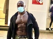 Боец ММА повторил шпагат Ван Дамма (Видео)