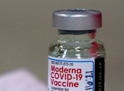 В Украину наконец отправили большую партию вакцины Moderna: чем она отличается от других