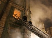 В Шевченковском районе Киеве горит многоэтажка