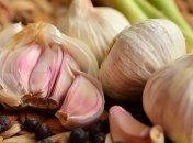 Обязательно включите его в рацион: полезные свойства чеснока