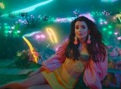 "Я зависла": Анна Тринчер представила свой новый клип (видео)