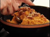 Сладкий картофель с карамелизованным луком