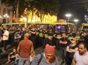Протесты в Грузии: митингующие подрались с полицией 