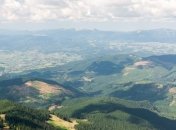 "Пятница 13-е" будет последним теплым днем: погода на выходные