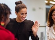 Яркая помада и платье с кружевом: в сети появилось архивное фото Меган Маркл