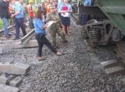 Последствия взрыва на Одесской железной дороге (Видео)