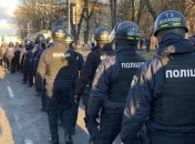 Националисты в Виннице устроили дебош на встрече с Порошенко 