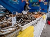 В Киеве запретили продавать вяленую рыбу