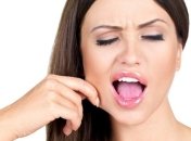 Почему появляется утренняя отечность лица и как этого избежать