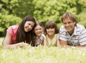 Помощь маме: как научить ребенка помогать