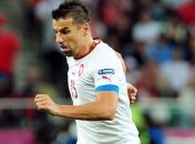 Лучший бомбардир Евро-2004 завершил карьеру