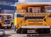 БЕЛАЗ выпустил самосвал невероятной грузоподъемности (Видео)