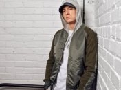 Эминем выпустил клип на песню "Walk on Water"